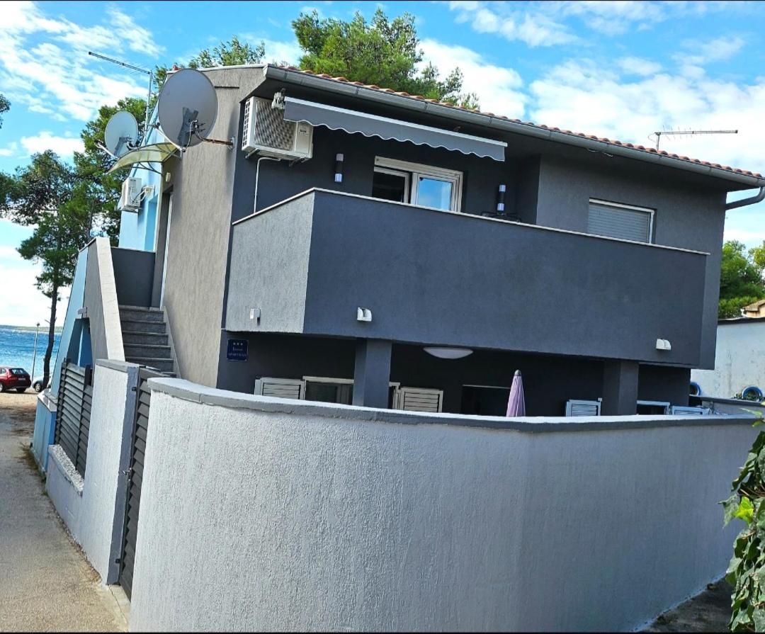 Apartman Karla Jadrija Exterior foto